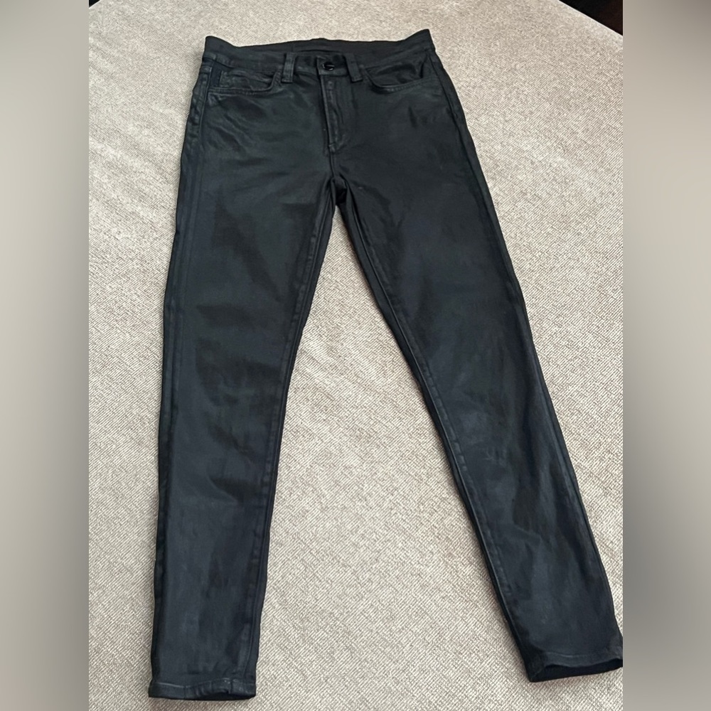 JOE'S- THE CHARLIE coated high rise skinny ankle pant. Size 25 in black